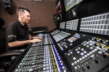 Marcelo Freitas, directeur technique d'Epah, aux commandes. Photo de Renato Frasneli